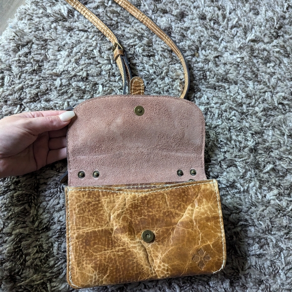 Patricia Nash Metallica Buckle Torri Bag - Picture 3 of 13